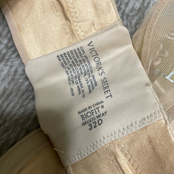 Victoria’s Secret Biofit Multiway Bra - Picture 3 of 3